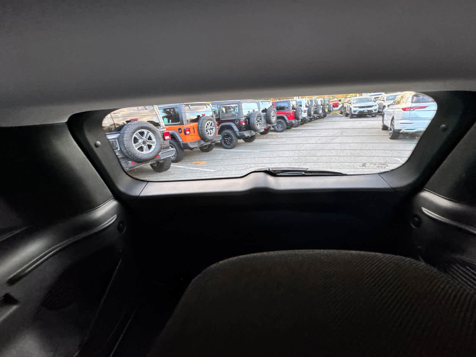 Used 2022 Jeep Renegade Latitude w/ Convenience Group image 36