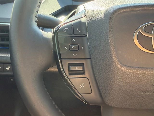 Used 2025 Toyota Prius XLE FWD image 17