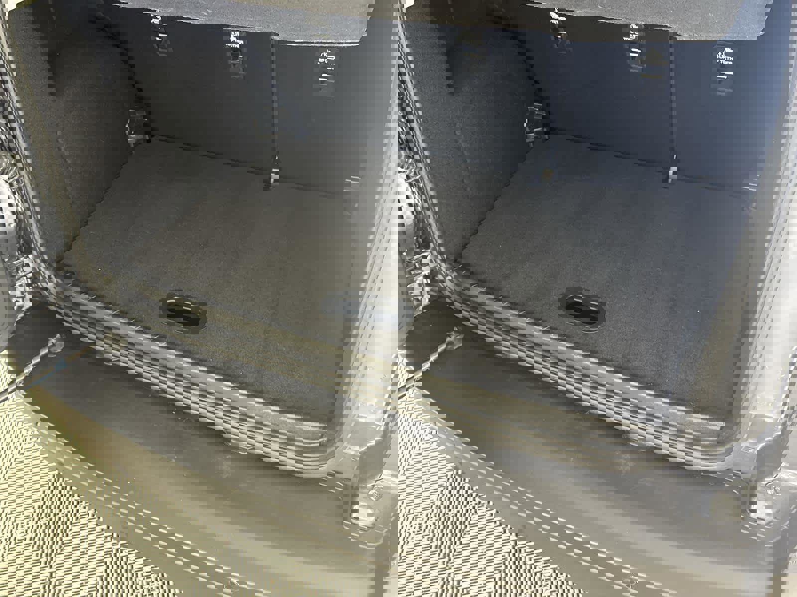 Used 2022 Ford EcoSport SE w/ SE Convenience Package image 15