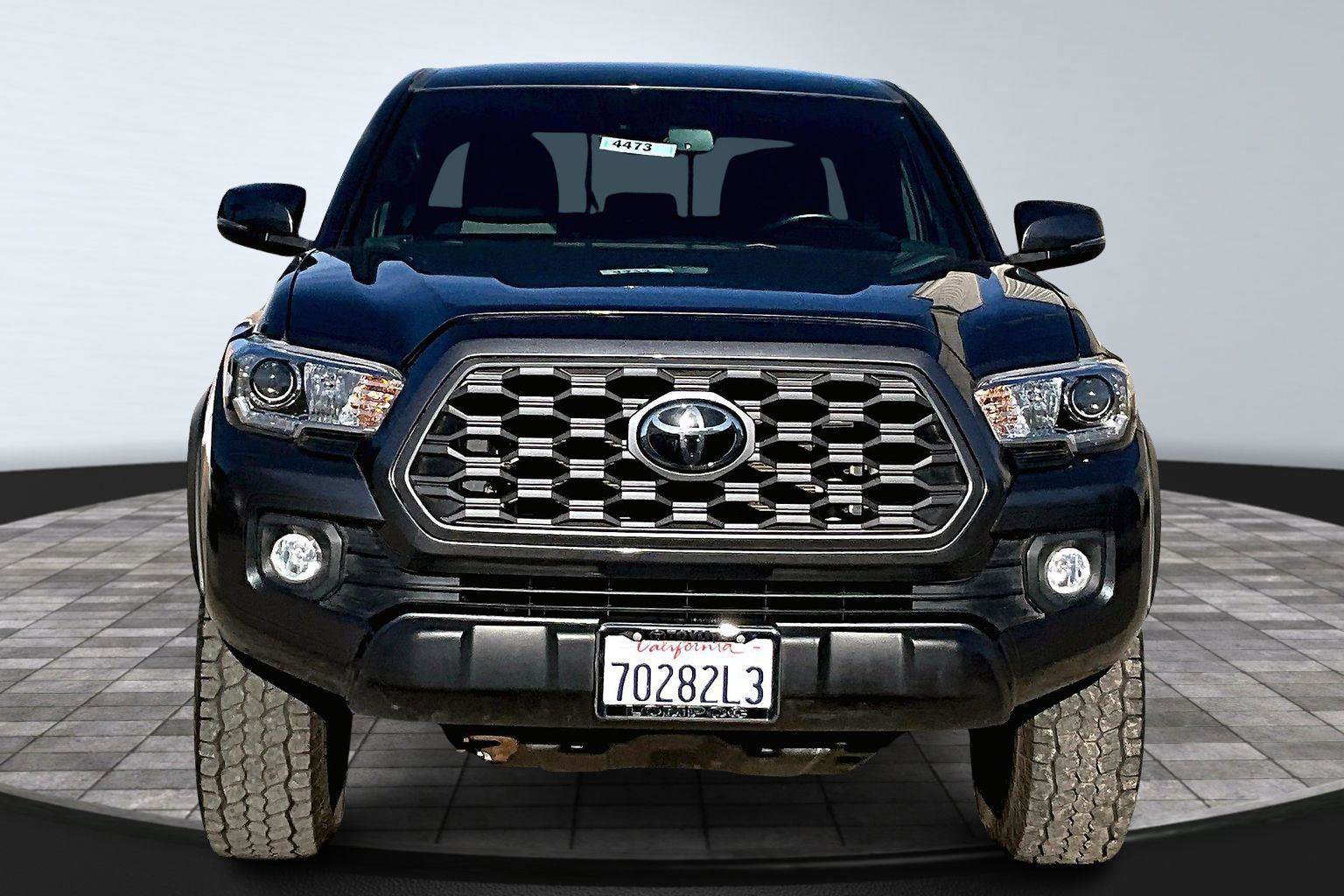 Used 2022 Toyota Tacoma TRD Off-Road image 3