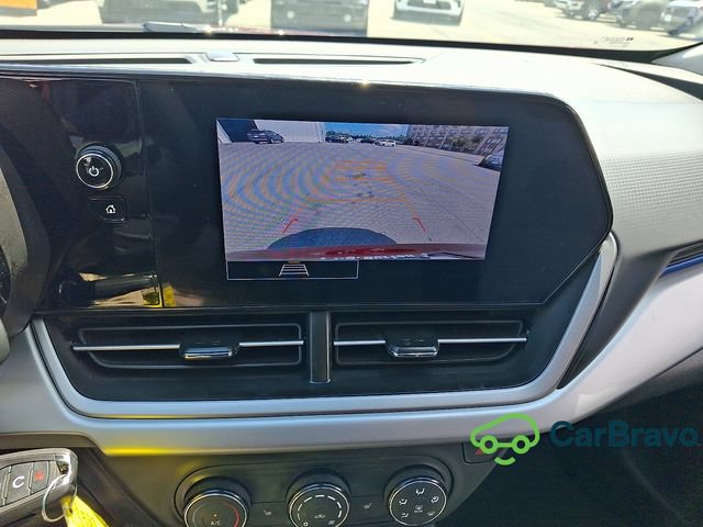Certified 2024 Chevrolet Trax LS w/ LS Convenience Package FWD image 18