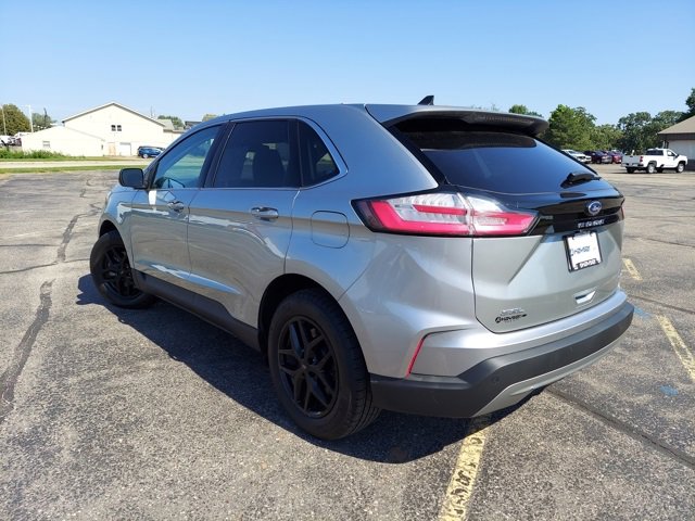 Used 2024 Ford Edge SEL image 12
