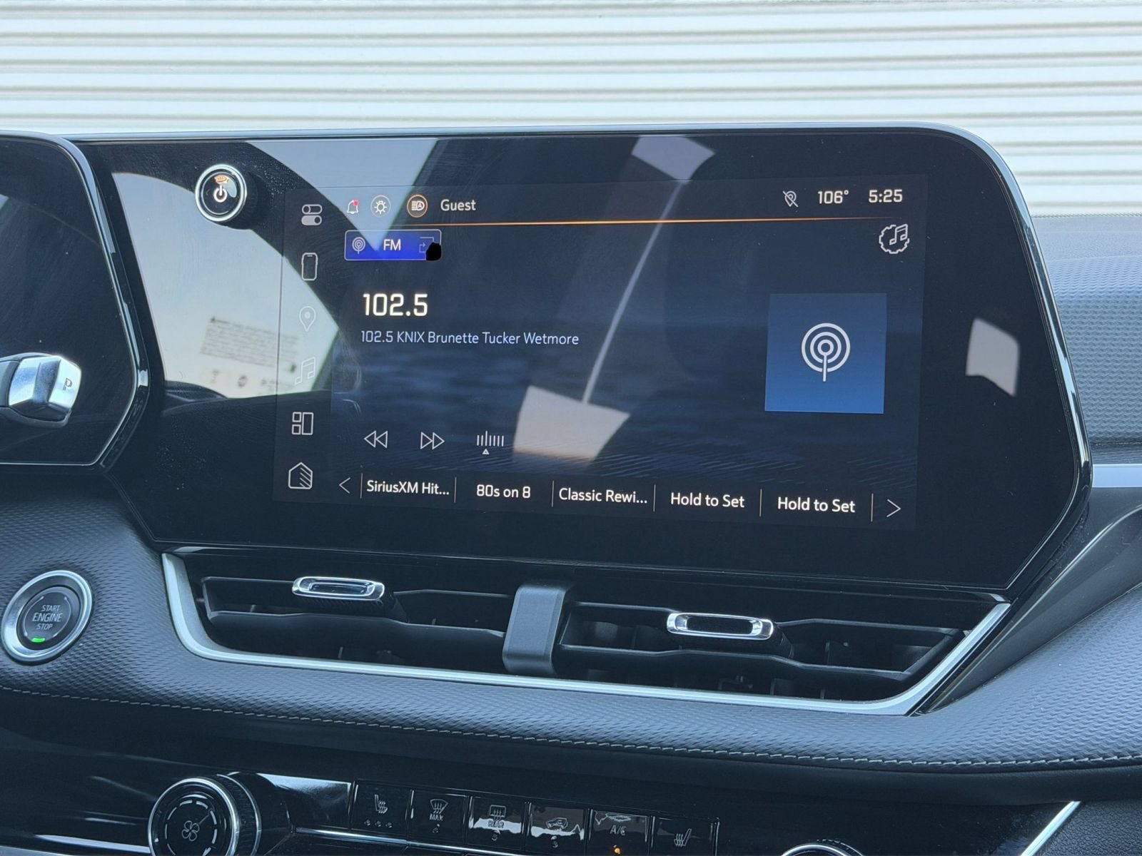 Used 2025 Chevrolet Equinox LT FWD image 20