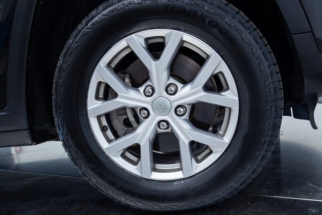 Used 2022 Jeep Grand Cherokee L Limited image 25