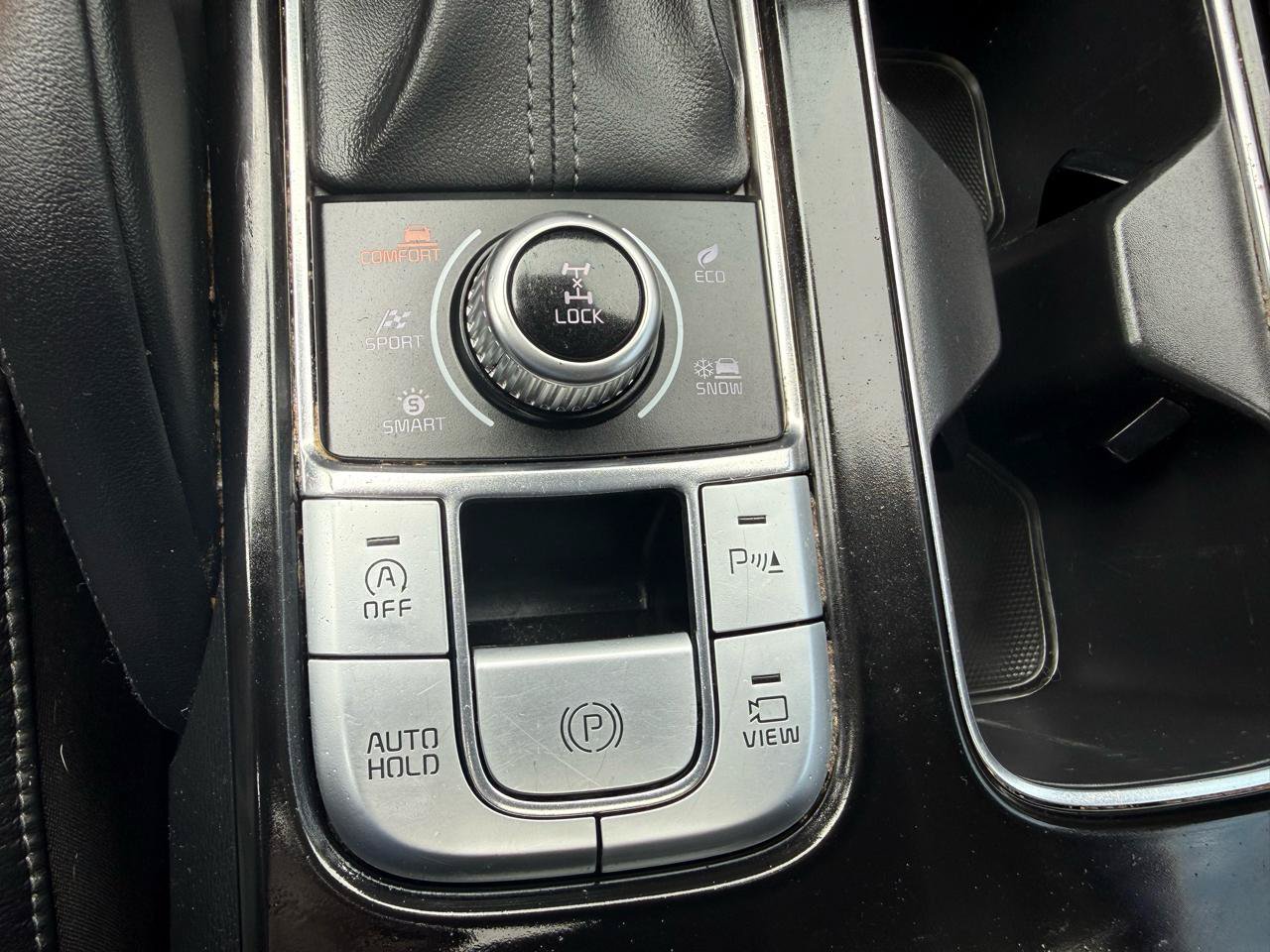 Used 2020 Kia Telluride SX w/ Towing Package AWD/4WD image 24