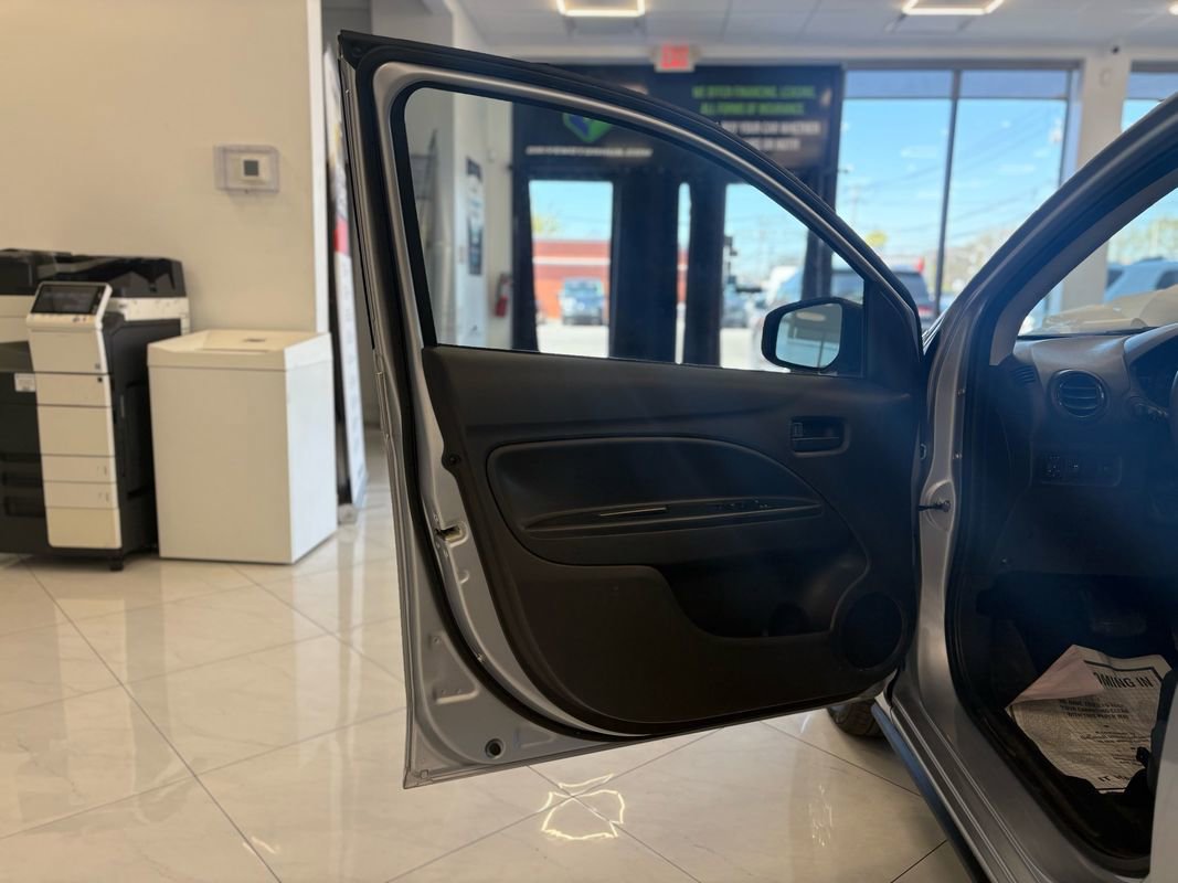 Used 2024 Mitsubishi Mirage ES FWD image 32