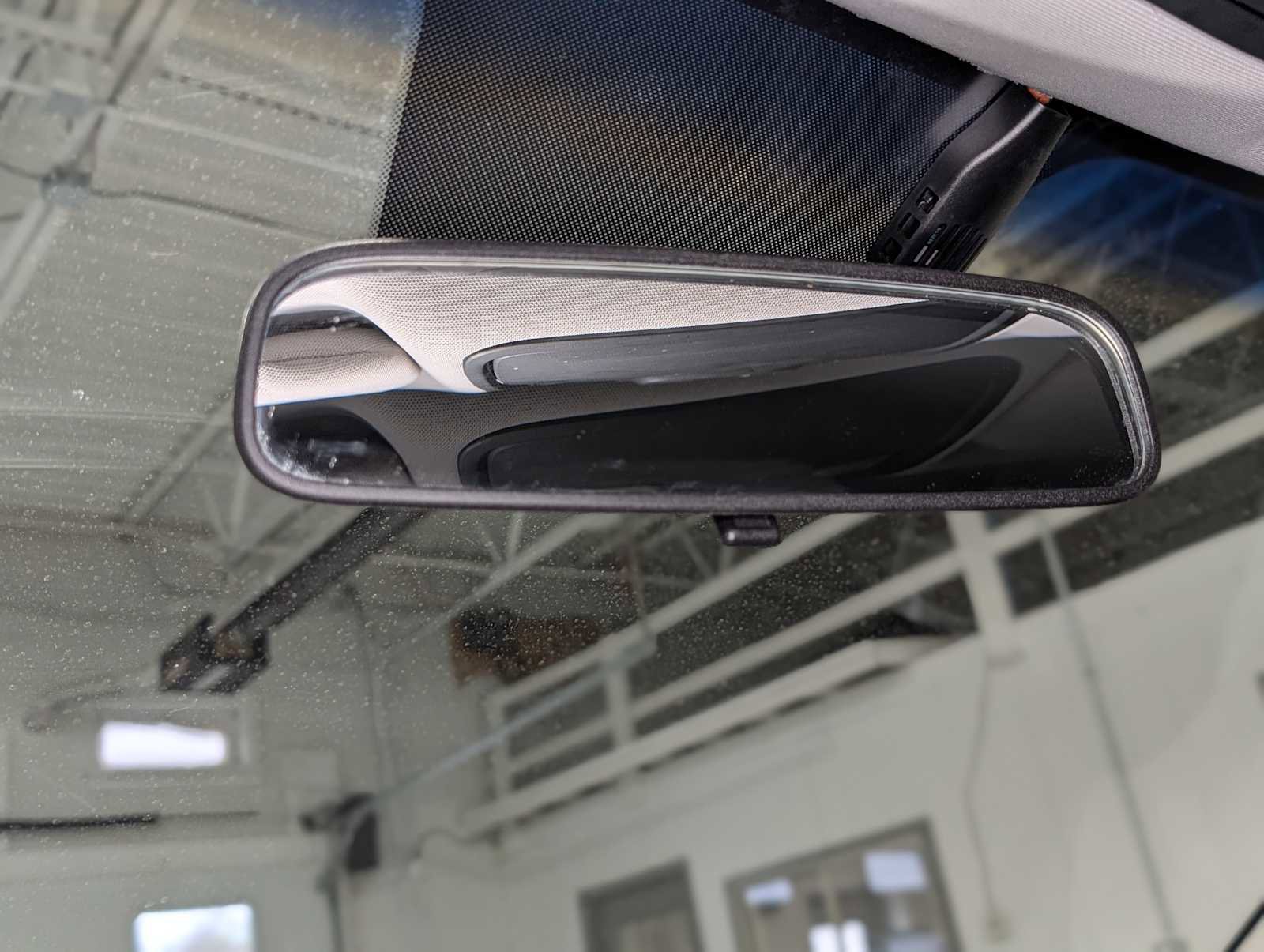 Used 2018 Kia Sorento LX image 32