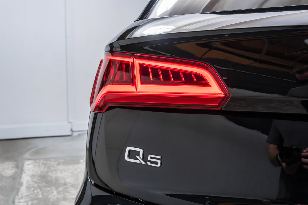 Used 2018 Audi Q5 Premium w/ Premium Plus Package AWD/4WD image 13