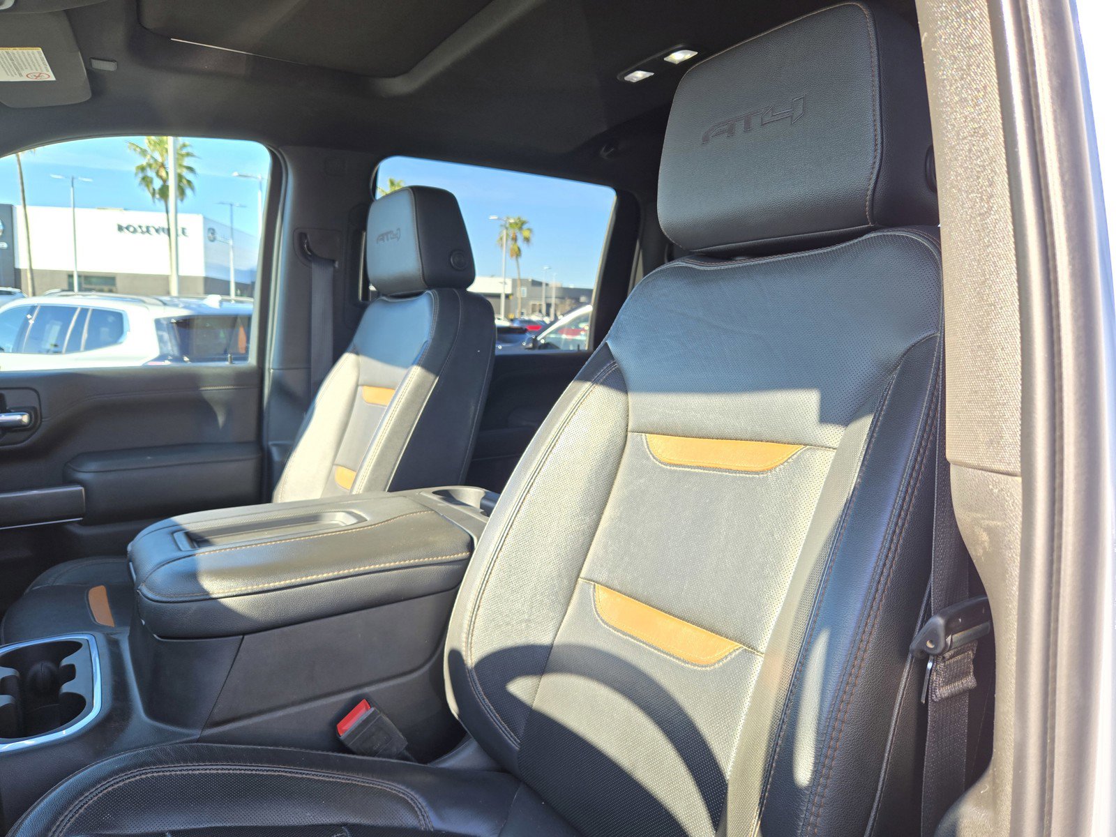 Used 2022 GMC Sierra 2500 AT4 w/ AT4 Premium Plus Package image 14