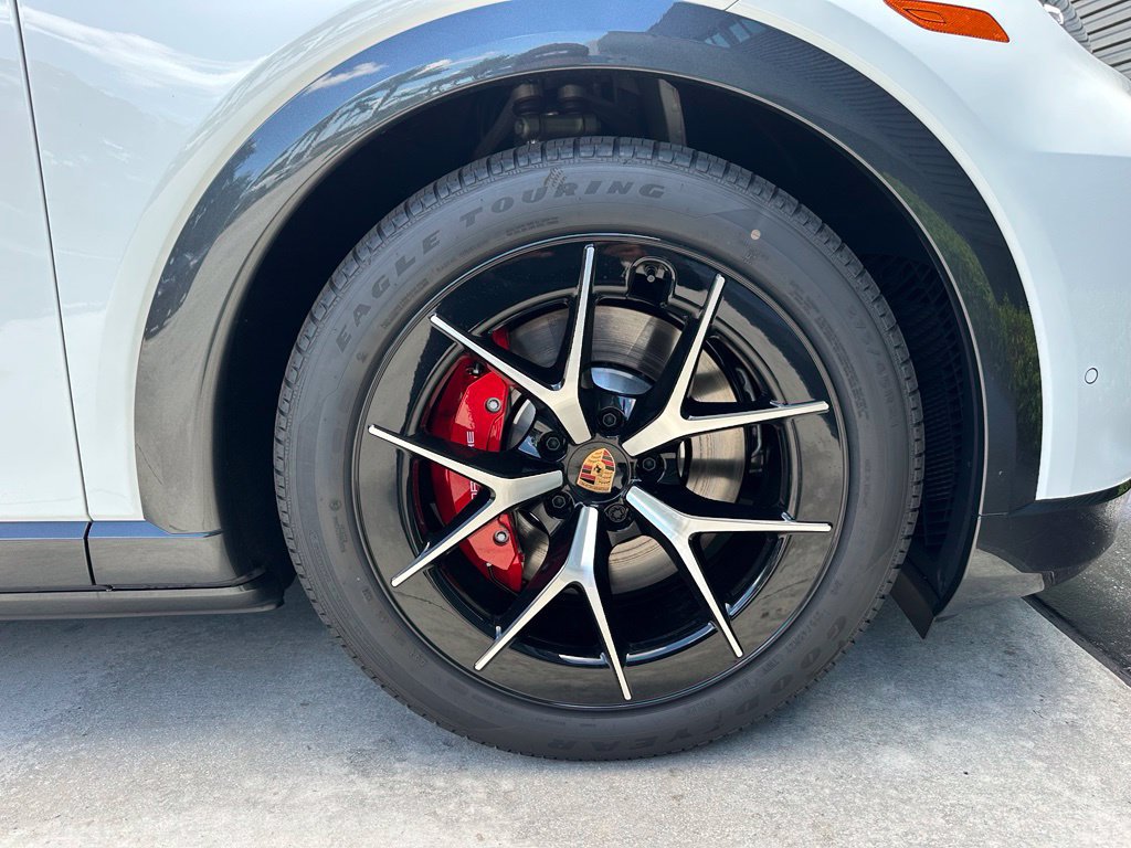 New 2026 Porsche Cayenne S AWD/4WD image 15