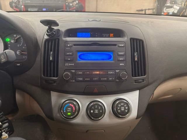 Used 2008 Hyundai Elantra SE FWD image 11