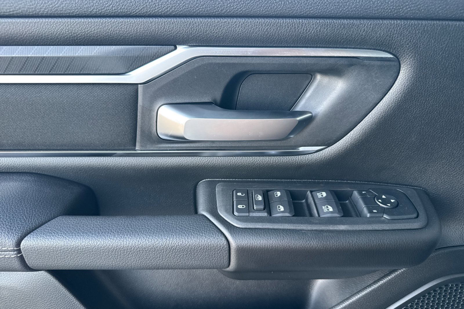 New 2025 RAM 1500 4WD 4D Crew Cab Big Horn/Lone image 10