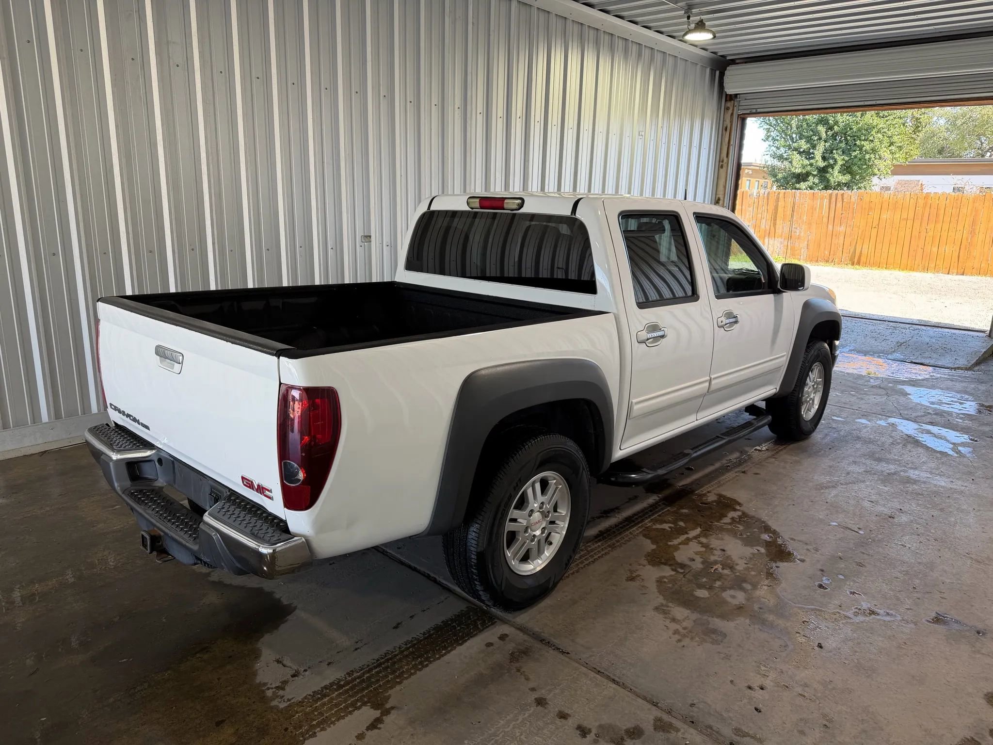 Used 2011 GMC Canyon SLE AWD/4WD image 5