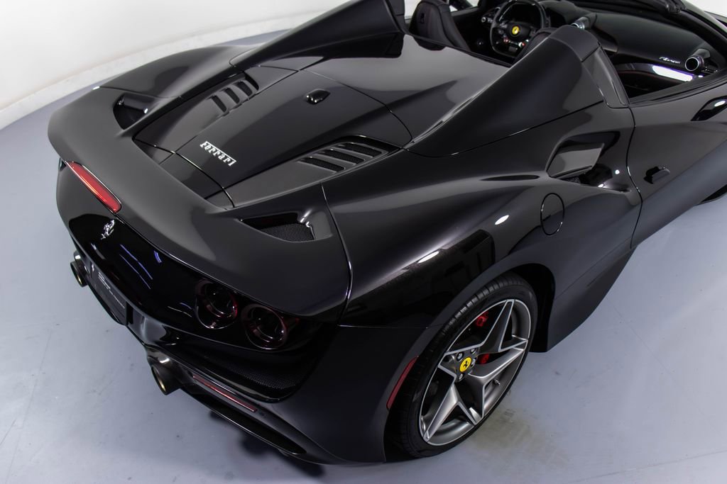 Certified 2022 Ferrari F8 Tributo image 21