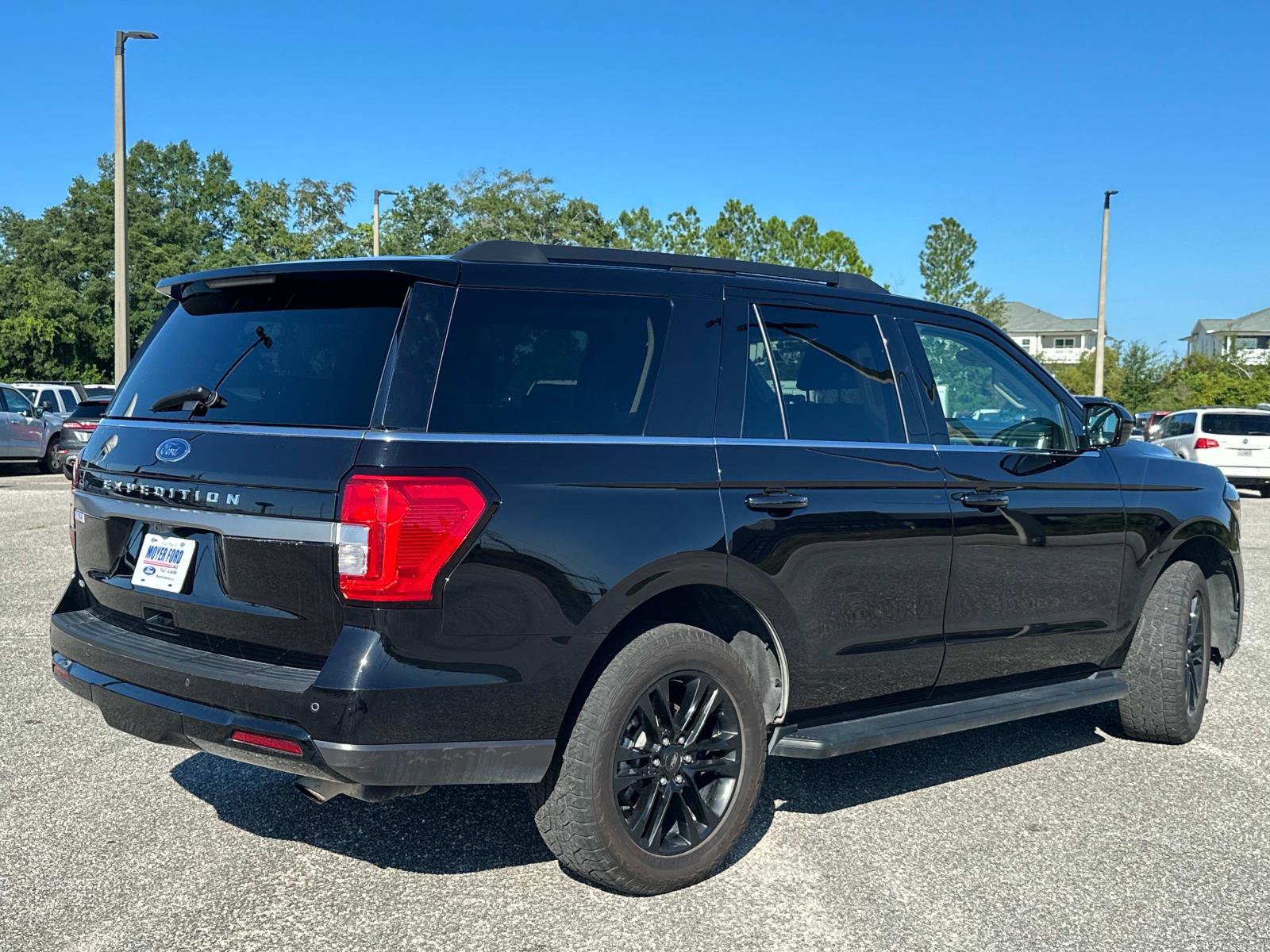 Certified 2024 Ford Expedition XLT AWD/4WD image 5