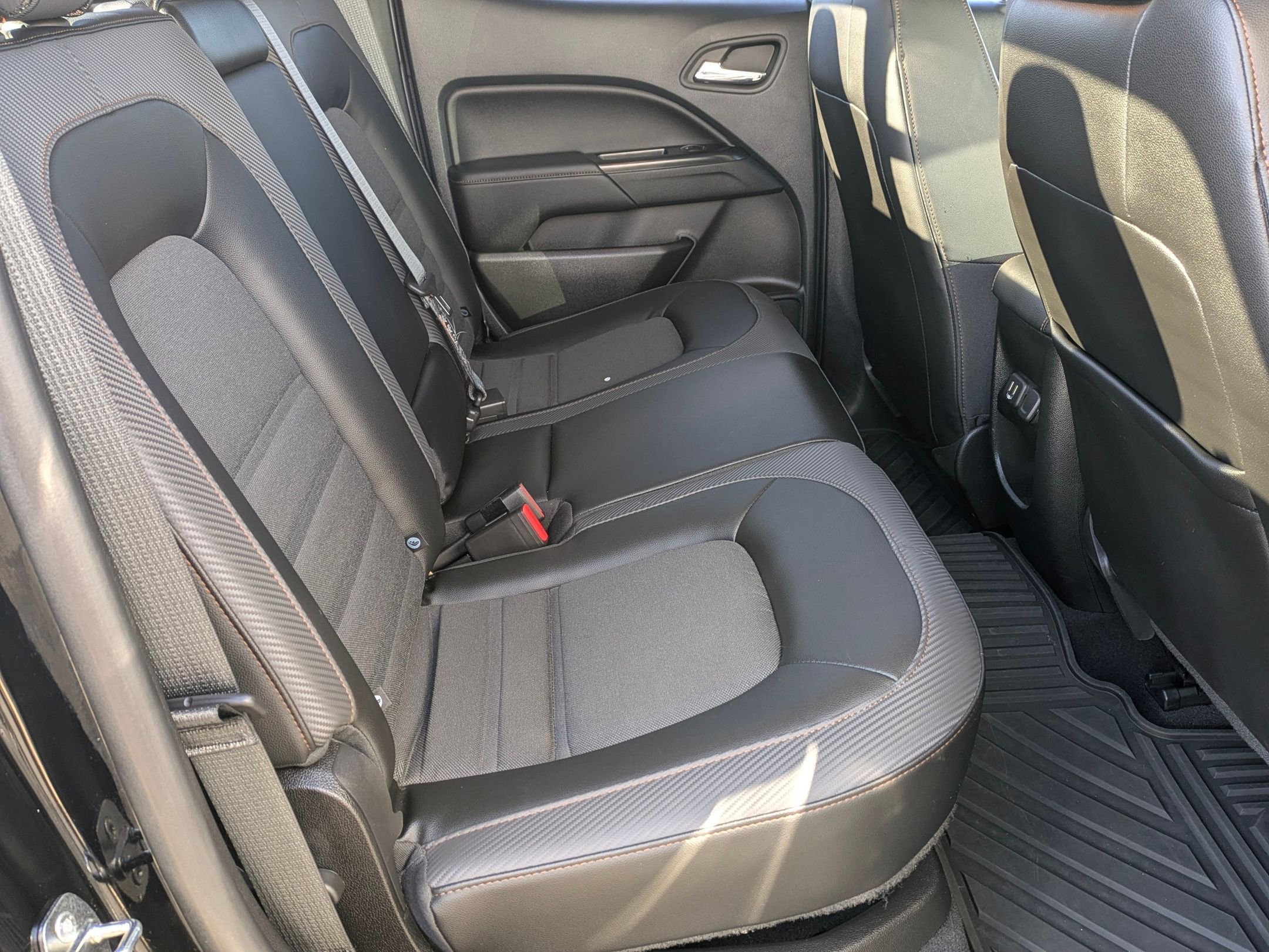 Certified 2022 GMC Canyon AT4 w/ Driver Alert Package image 26