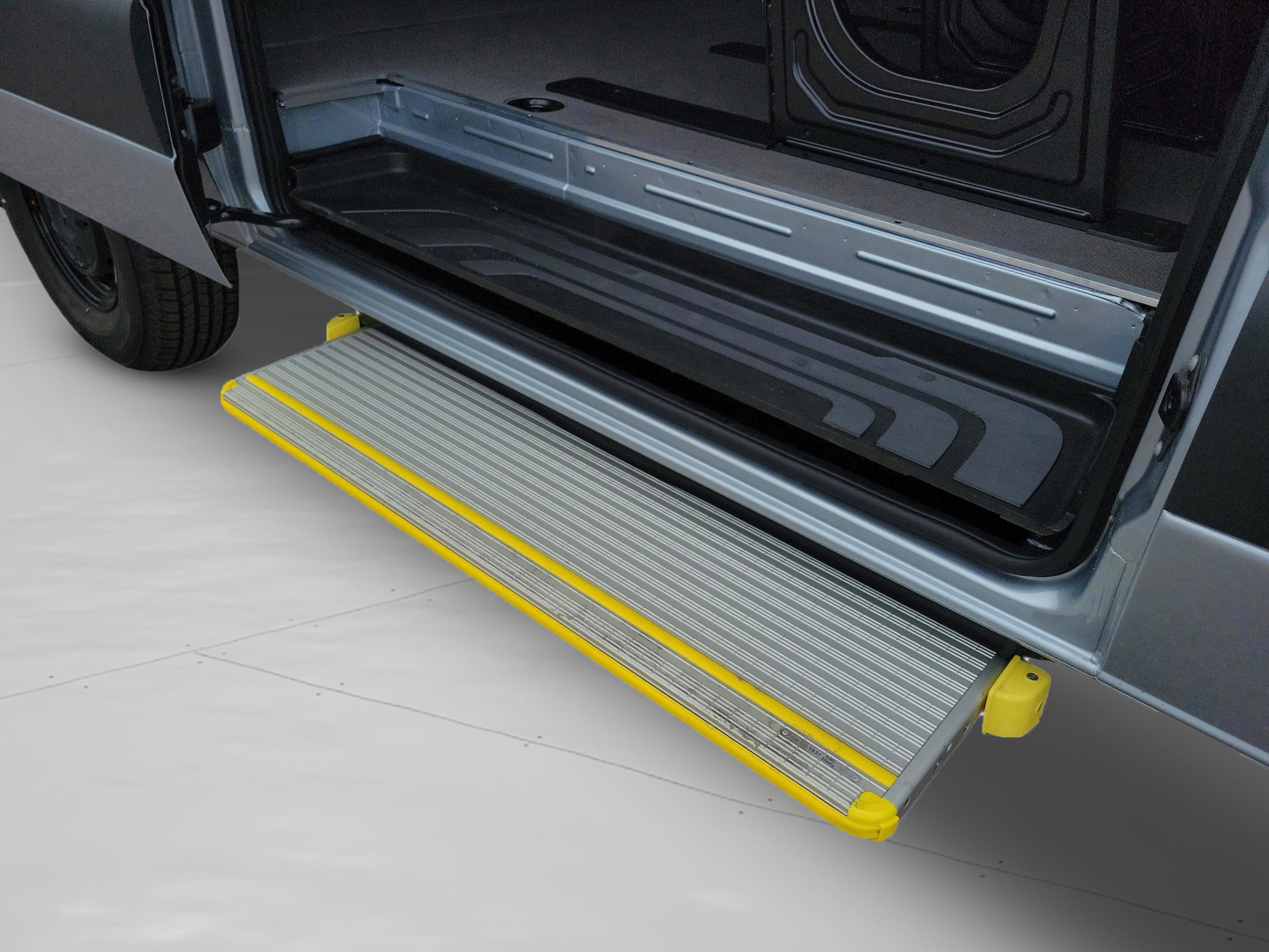 New 2026 Mercedes-Benz Sprinter 2500 image 32