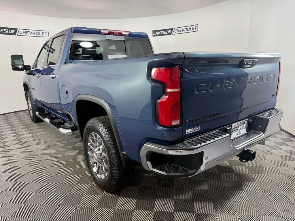 Used 2026 Chevrolet Silverado 2500 LTZ w/ LTZ Premium Package AWD/4WD image 4
