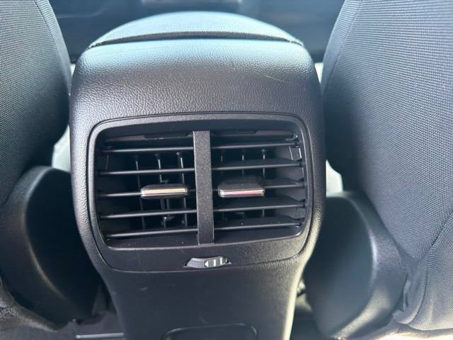 Used 2020 Ford Escape SE FWD image 19