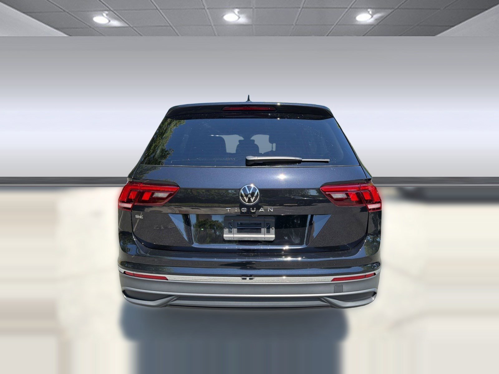 Used 2023 Volkswagen Tiguan SE FWD image 10