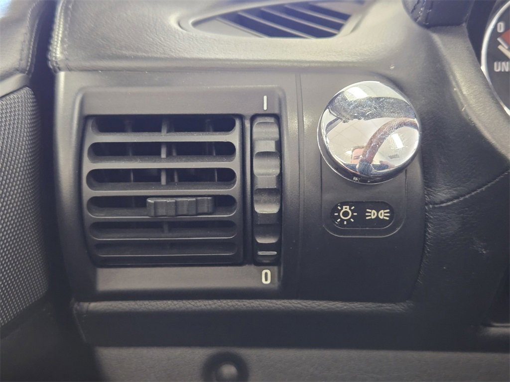 Used 1997 BMW Z3 2.8 image 22