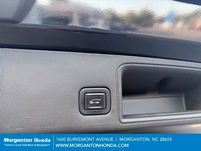 Used 2020 GMC Terrain Denali w/ Denali Premium Package AWD/4WD image 40