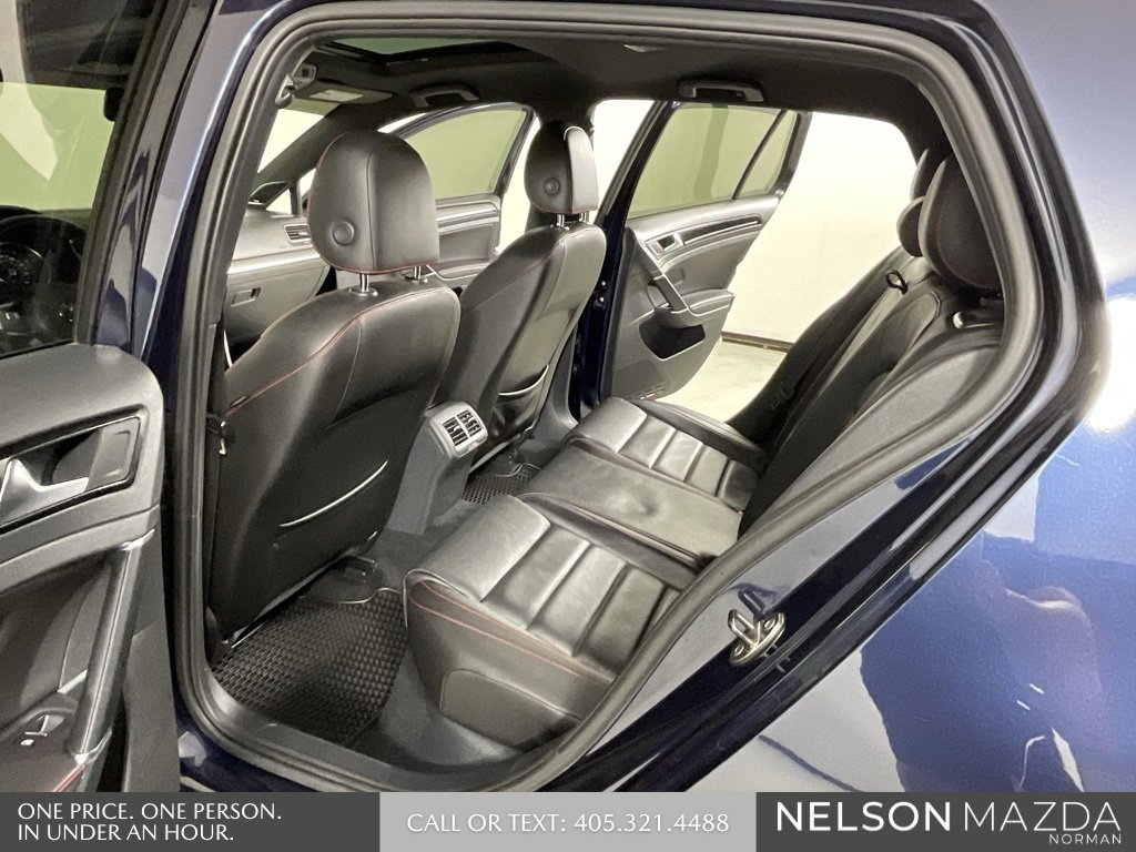 Used 2017 Volkswagen GTI SE image 12