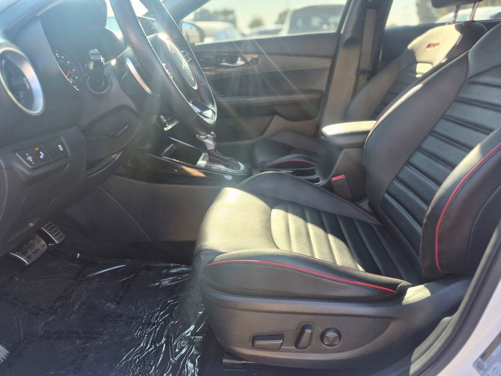 Used 2024 Kia Forte GT w/ GT2 Package image 13