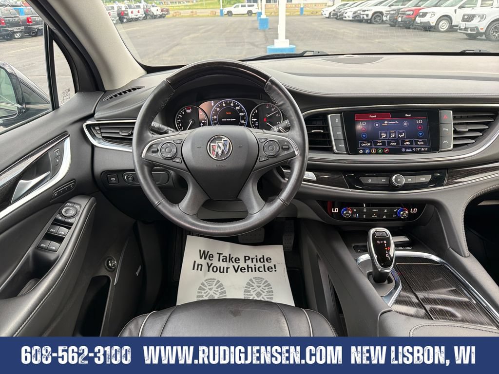 Used 2021 Buick Enclave Avenir w/ Avenir Technology Package AWD/4WD image 13