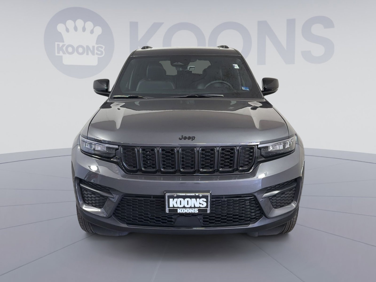 Used 2025 Jeep Grand Cherokee Altitude image 11