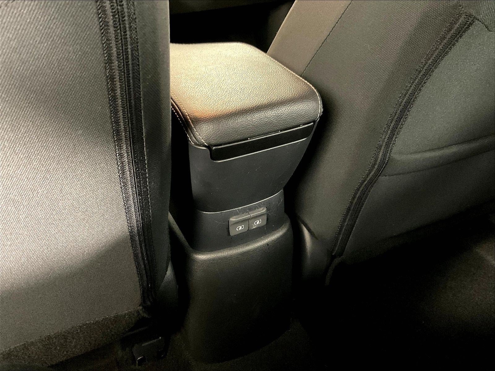 Used 2025 Nissan Versa S w/ Trunk Package FWD image 11
