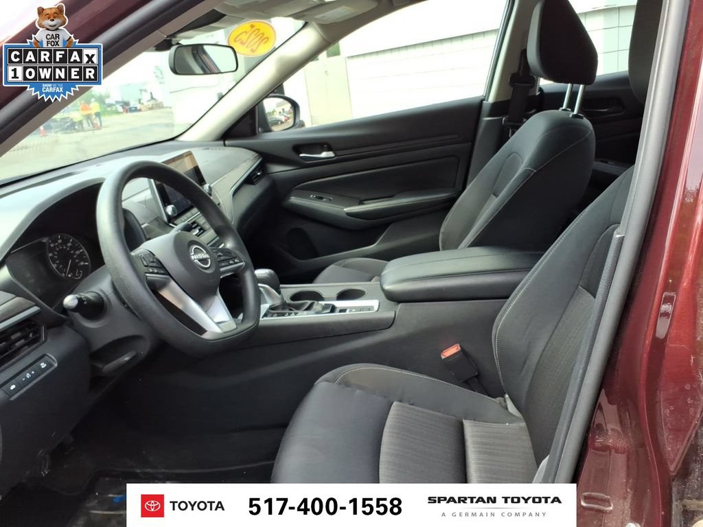 Used 2025 Nissan Altima 2.5 SV AWD/4WD image 14