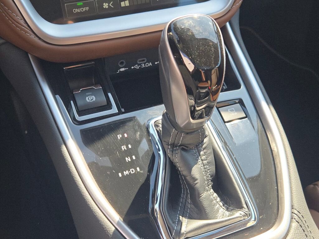 Certified 2025 Subaru Legacy Touring XT image 28