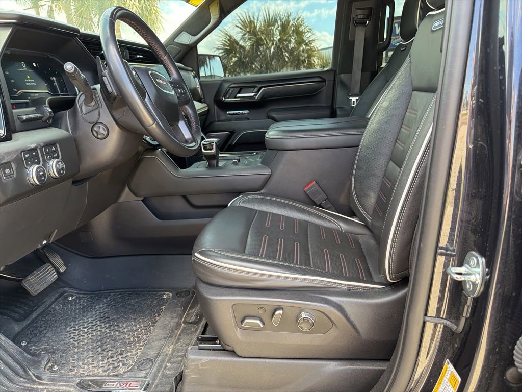 Used 2023 GMC Sierra 1500 AT4X image 7