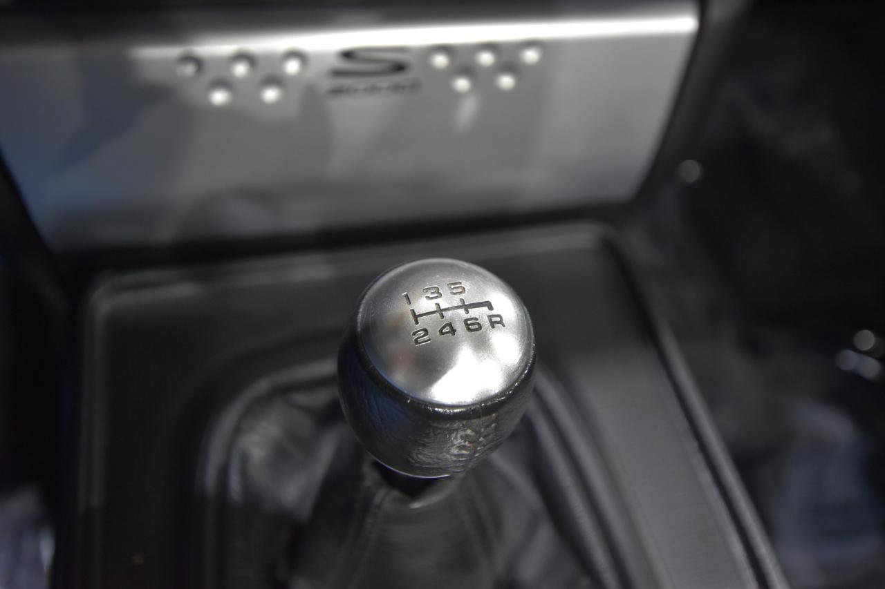 Used 2004 Honda S2000 image 28