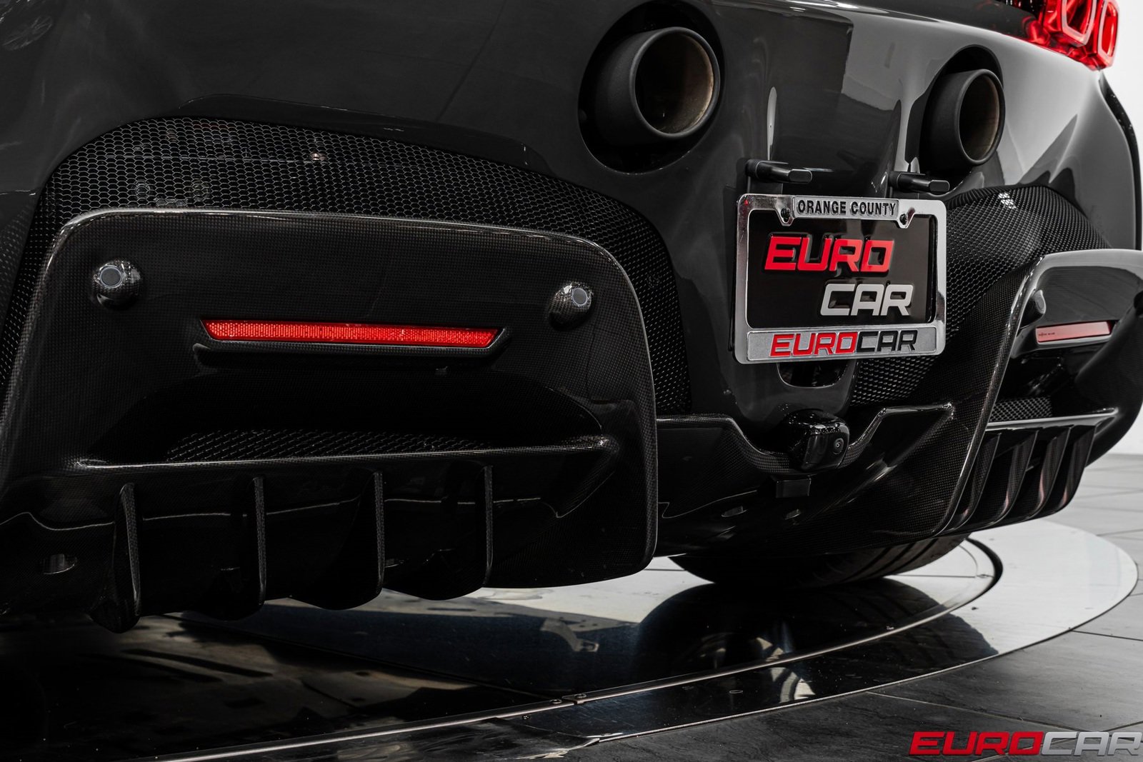 Used 2024 Ferrari SF90 Spider image 30