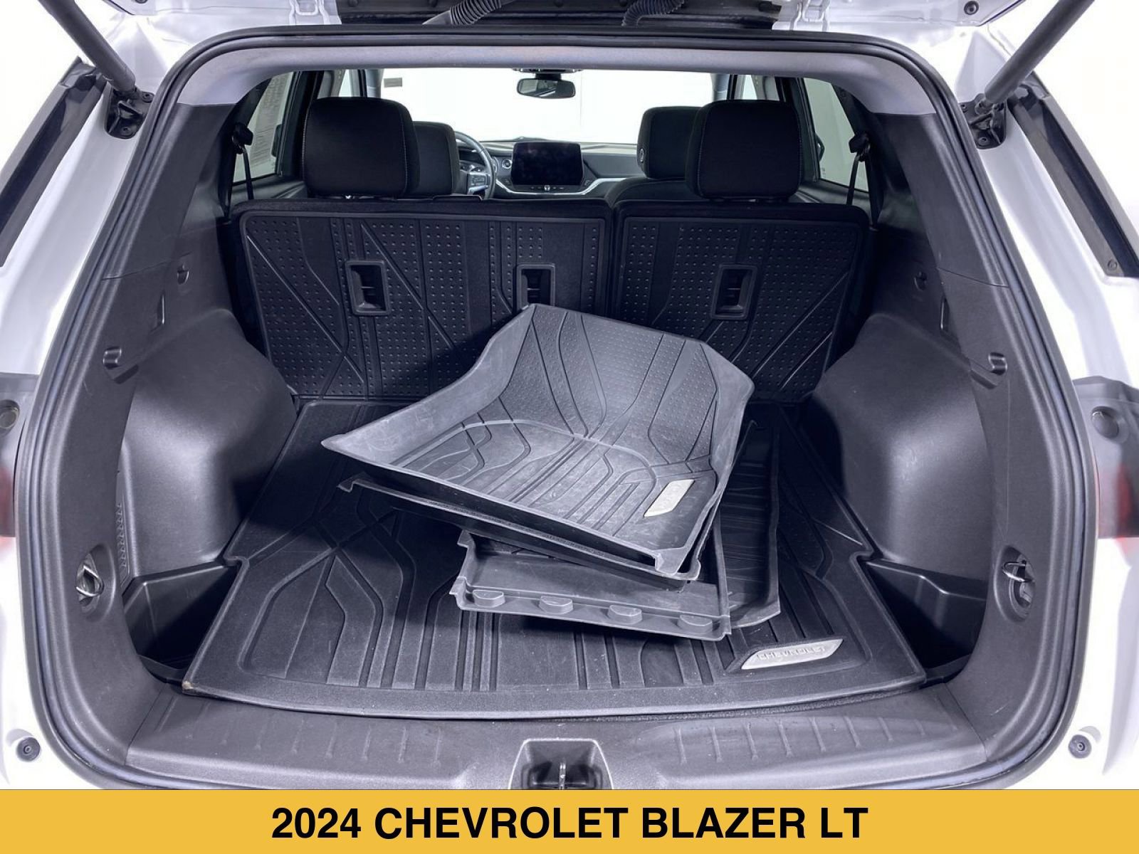 Certified 2024 Chevrolet Blazer LT w/ Convenience Package FWD image 25