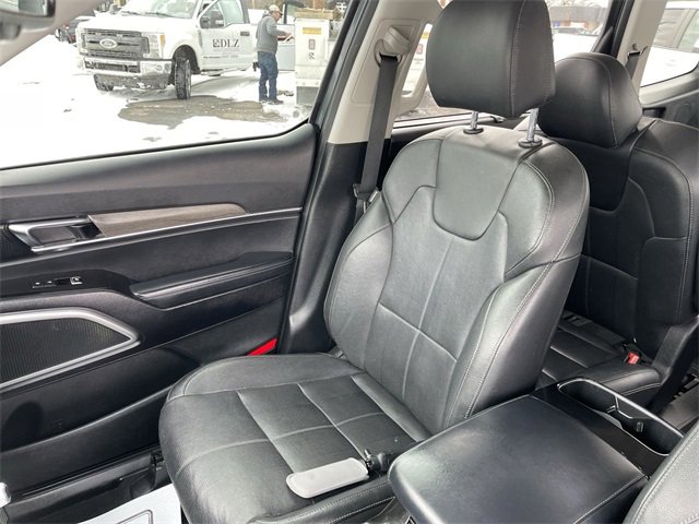 Used 2021 Kia Telluride EX w/ EX Premium Package image 25