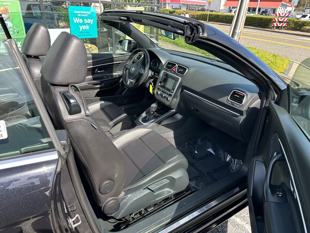 Used 2013 Volkswagen Eos image 10