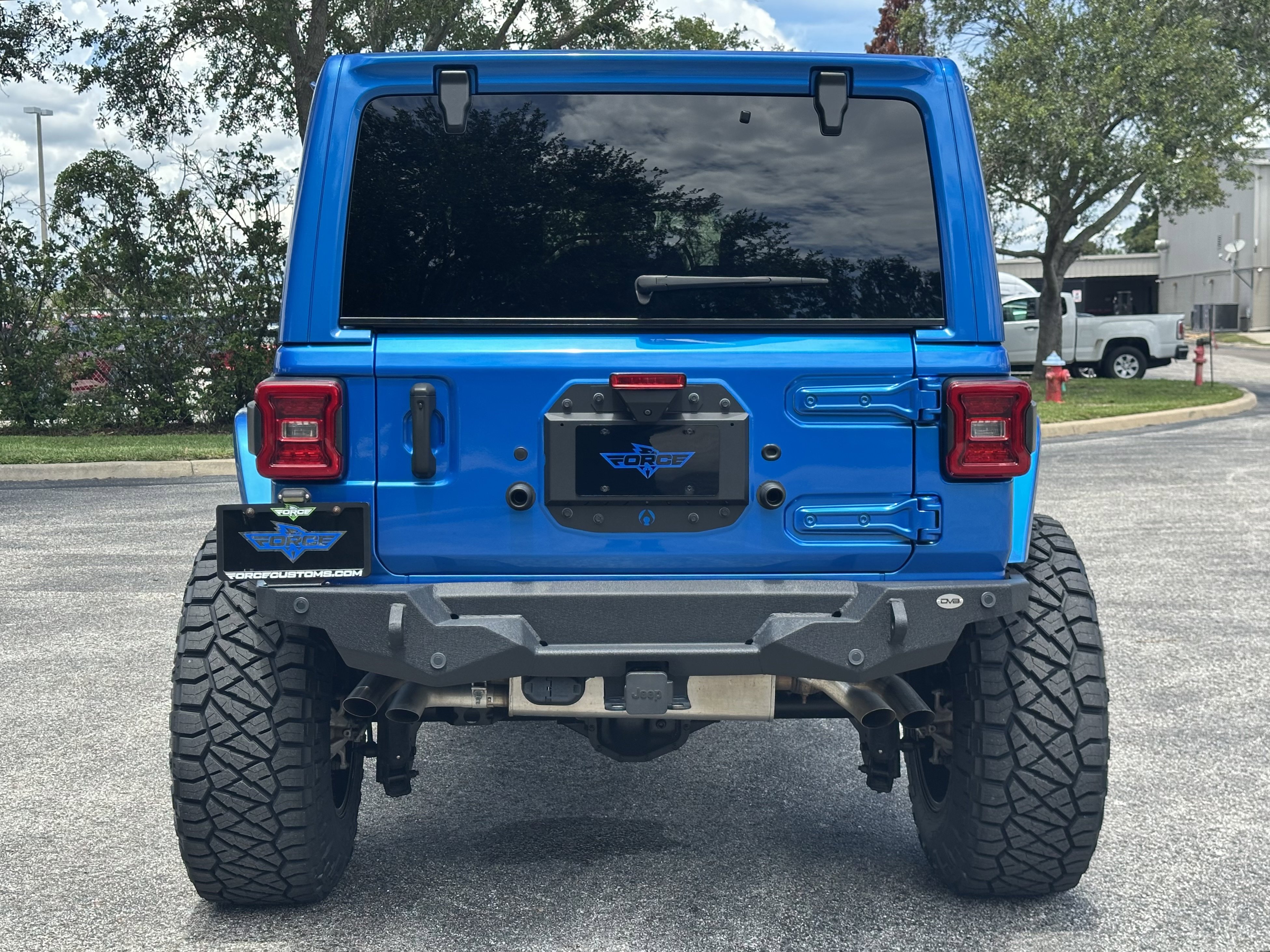 Used 2021 Jeep Wrangler Unlimited Rubicon w/ Dual Top Group AWD/4WD image 5