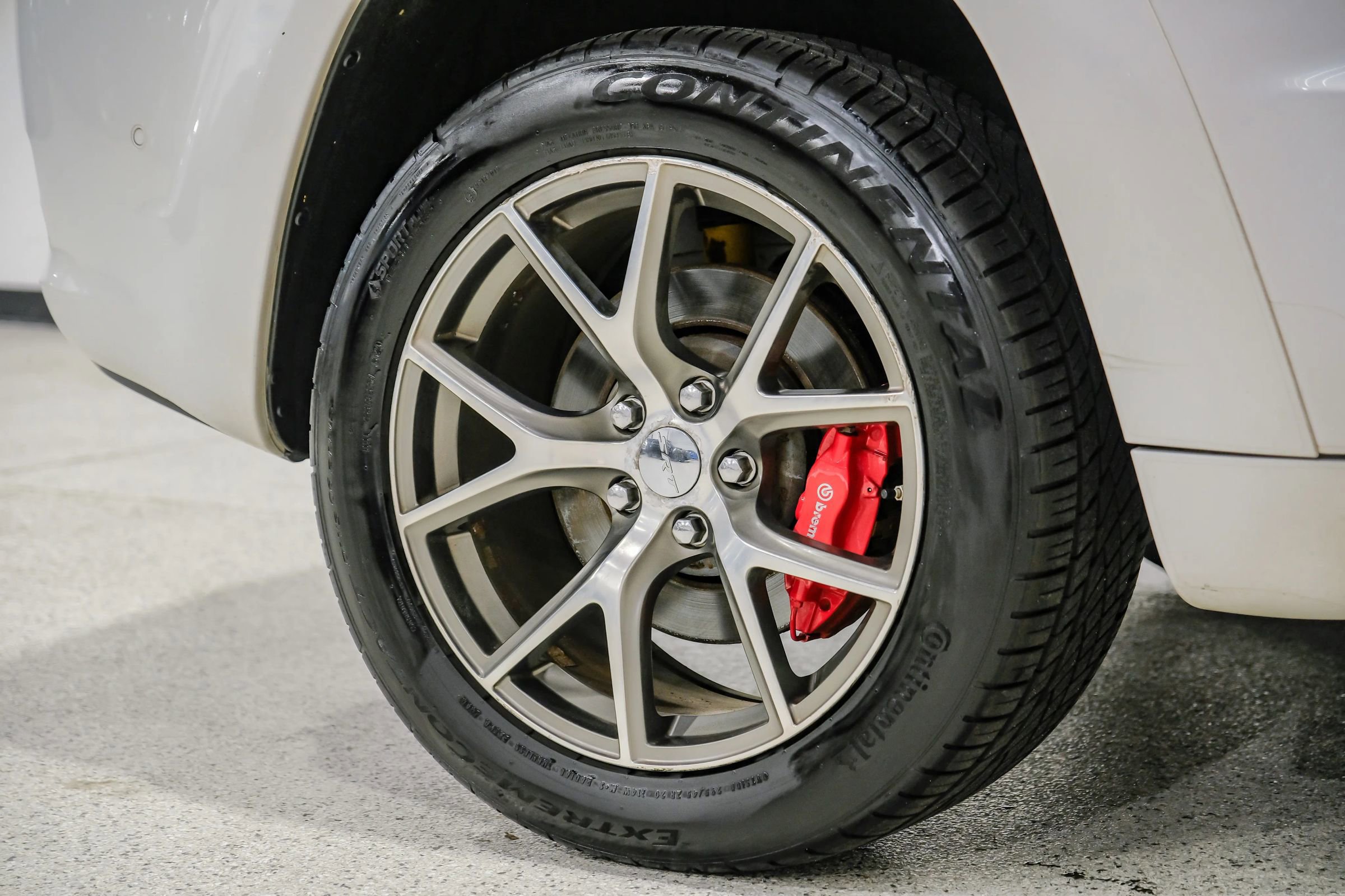 Used 2017 Jeep Grand Cherokee SRT AWD/4WD image 59