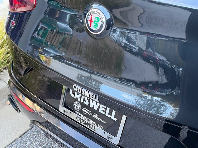 Used 2023 Alfa Romeo Stelvio Estrema AWD/4WD image 16