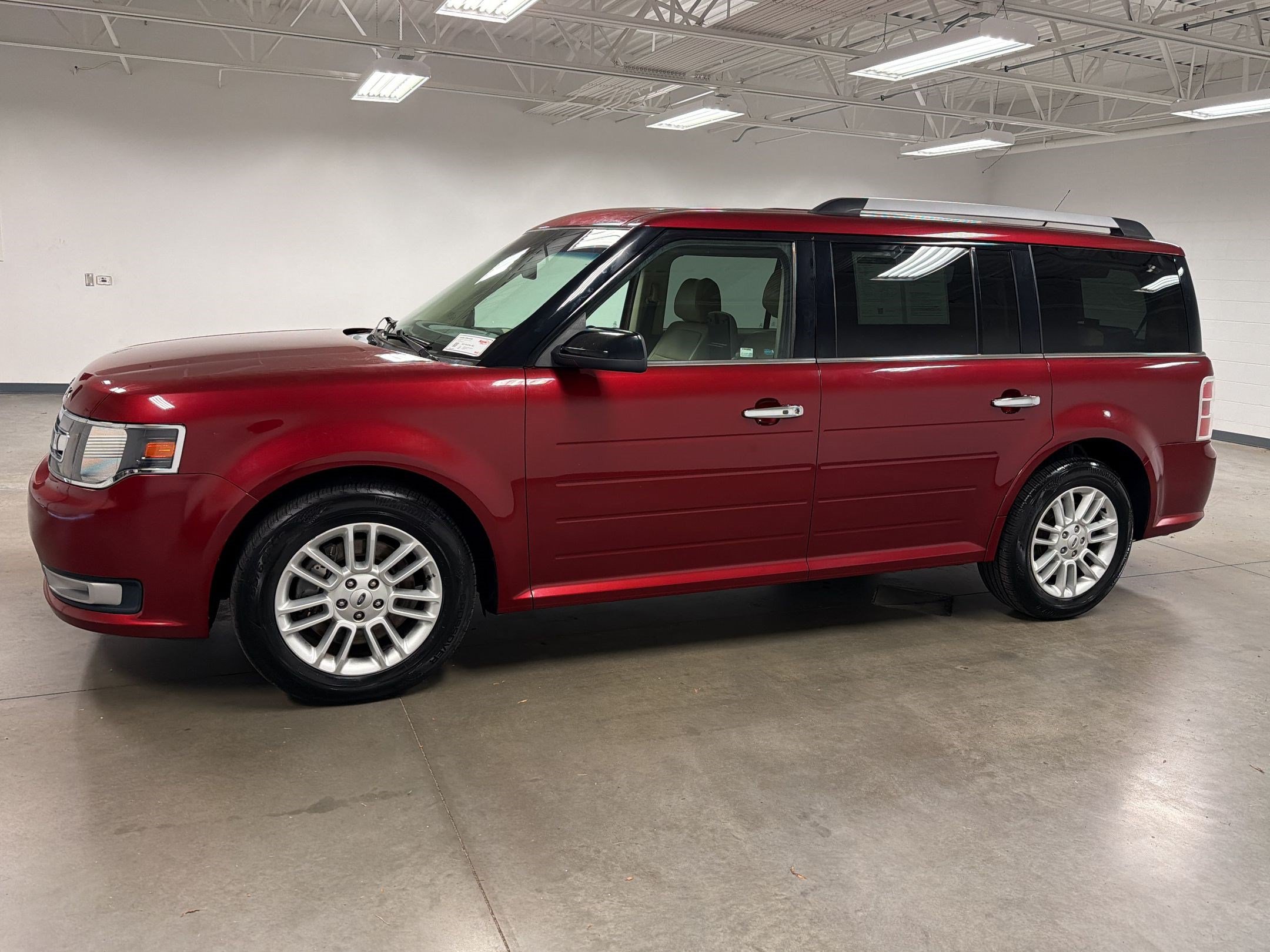 Used 2017 Ford Flex SEL w/ Equipment Group 202A FWD image 27