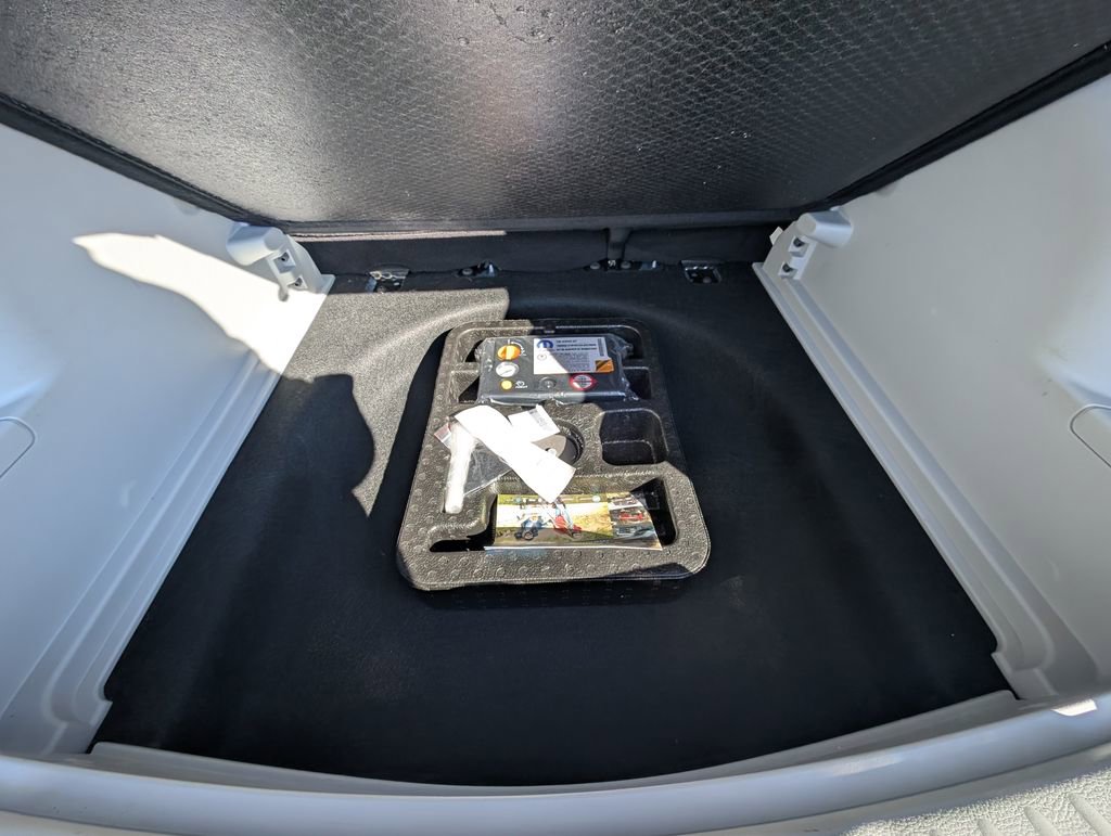 Used 2019 Jeep Compass Latitude w/ Cold Weather Group image 37