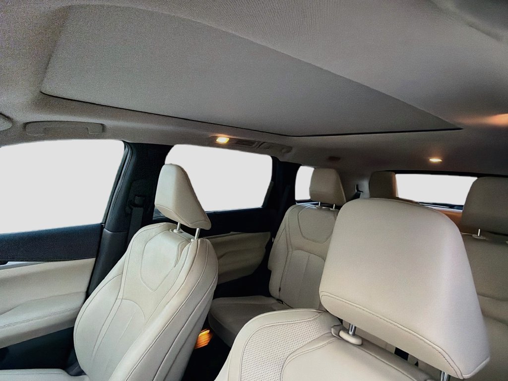 Used 2022 INFINITI QX60 Sensory w/ Cargo Package AWD/4WD image 29