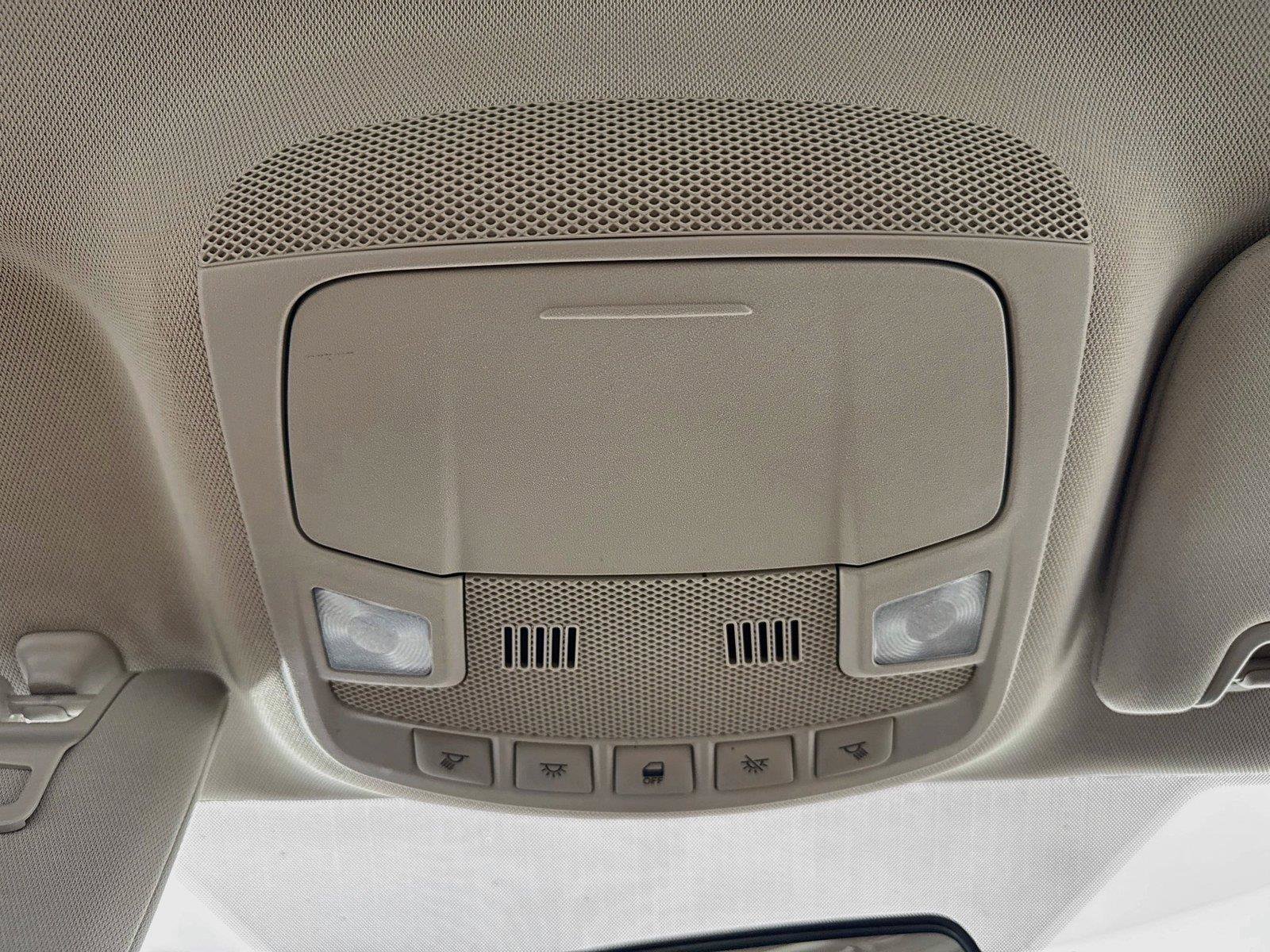 Used 2016 Ford Fusion SE FWD image 6
