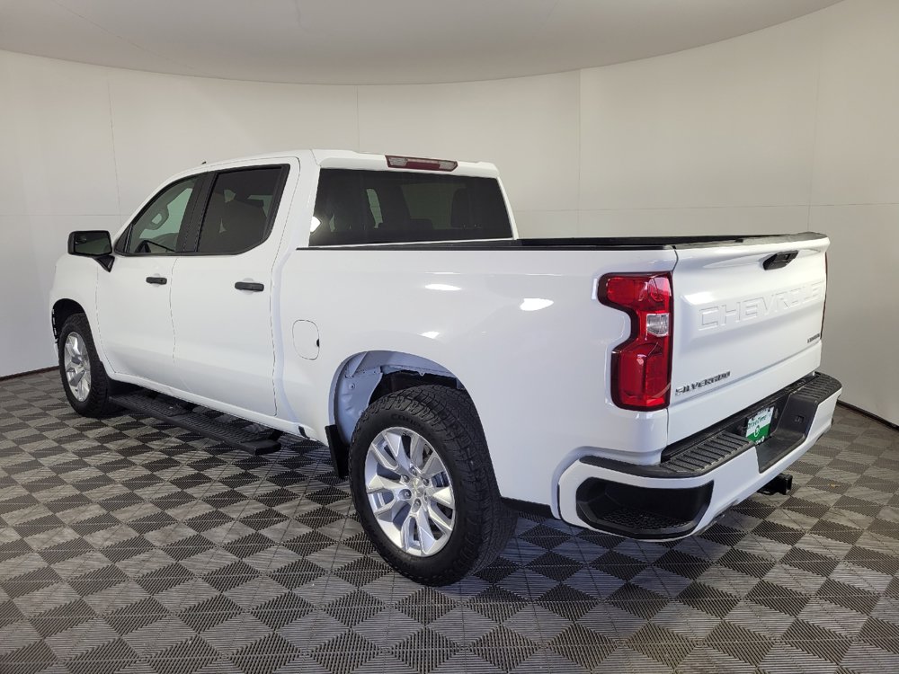 Used 2019 Chevrolet Silverado 1500 Custom w/ Custom Convenience Package RWD image 5
