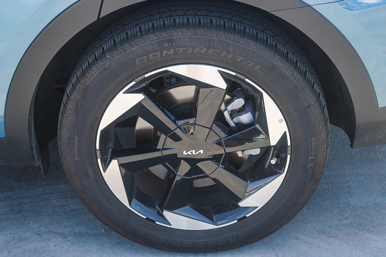 Used 2025 Kia Sorento EX image 10