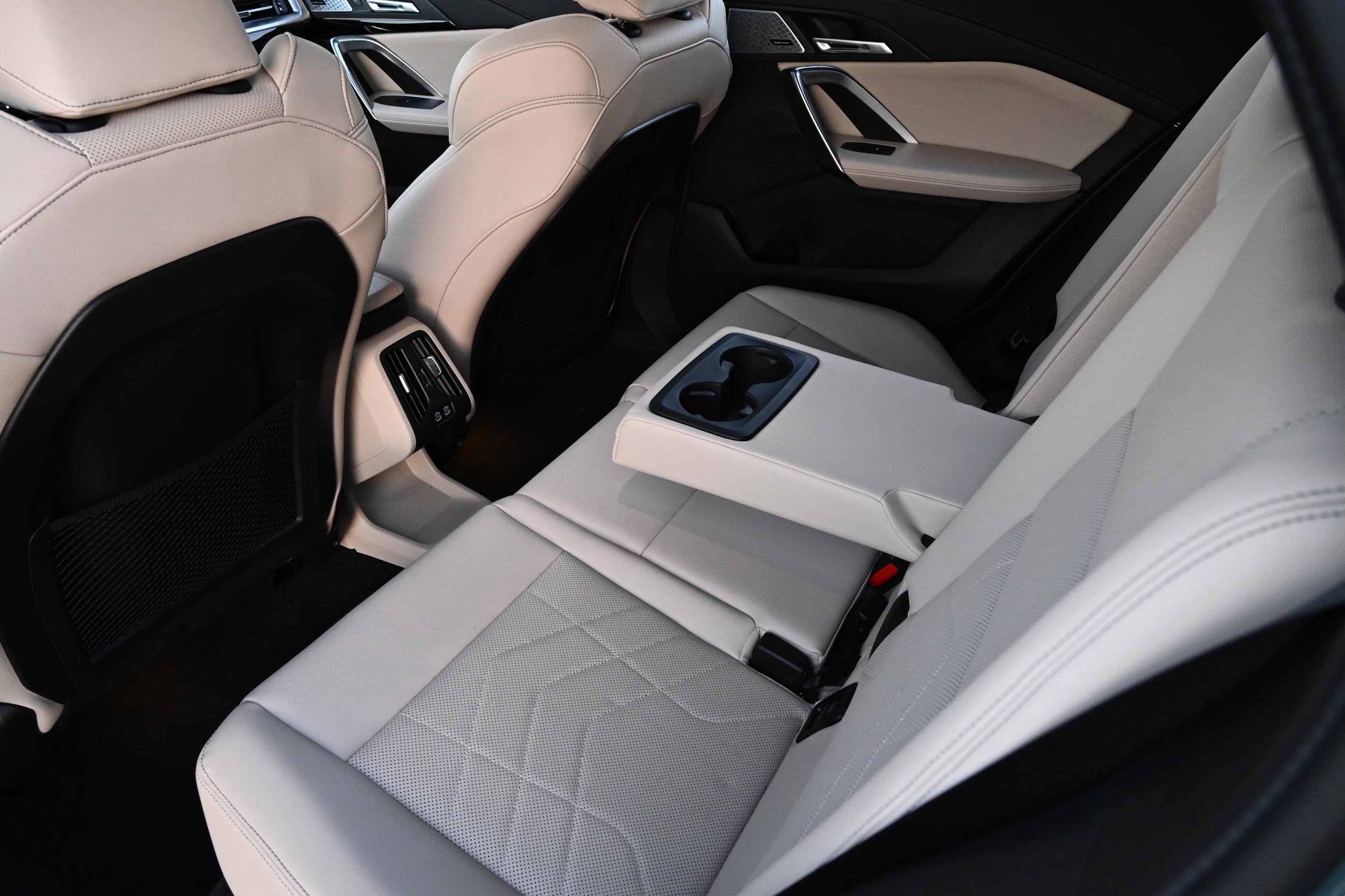 Certified 2024 BMW X2 xDrive28i image 11