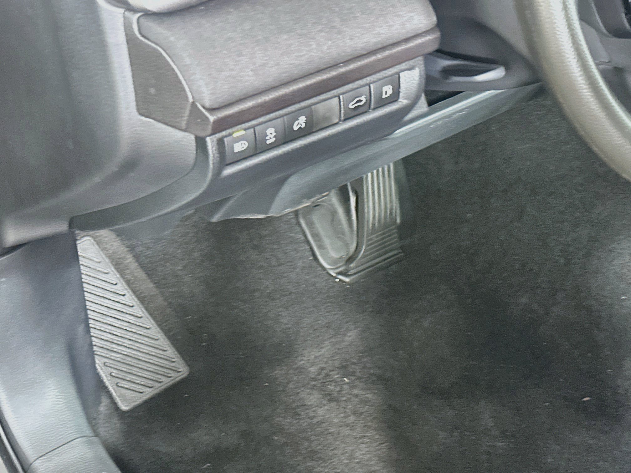 Used 2026 Toyota Camry LE FWD image 17